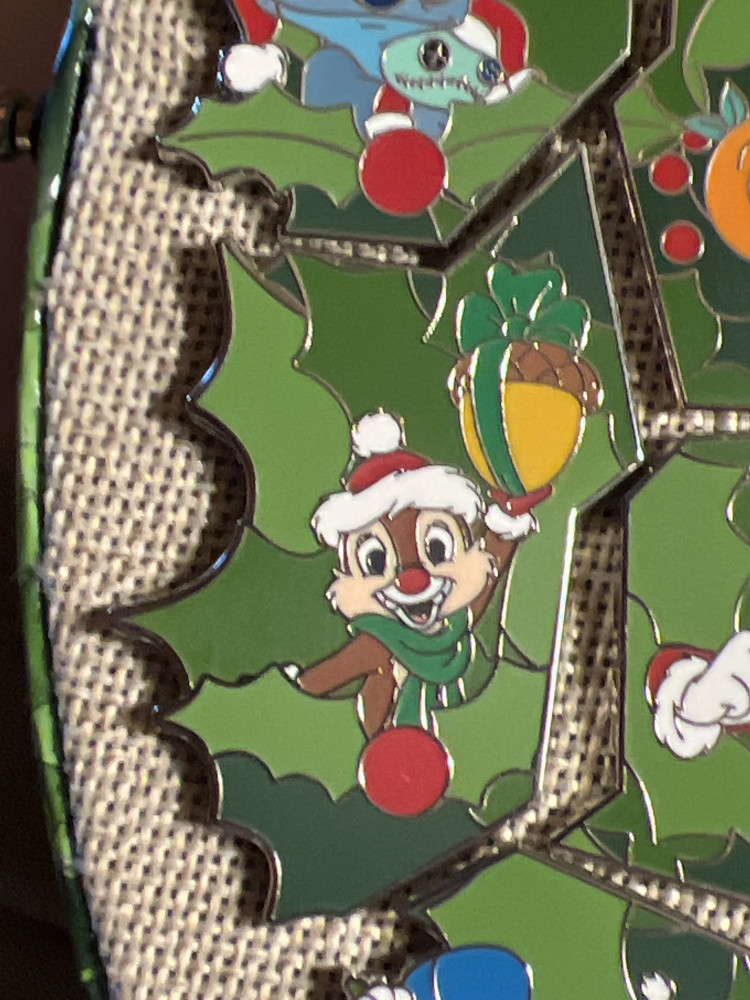 63192-dale-24-day-holiday-countdown-calendar-mystery-pin-set-2022
