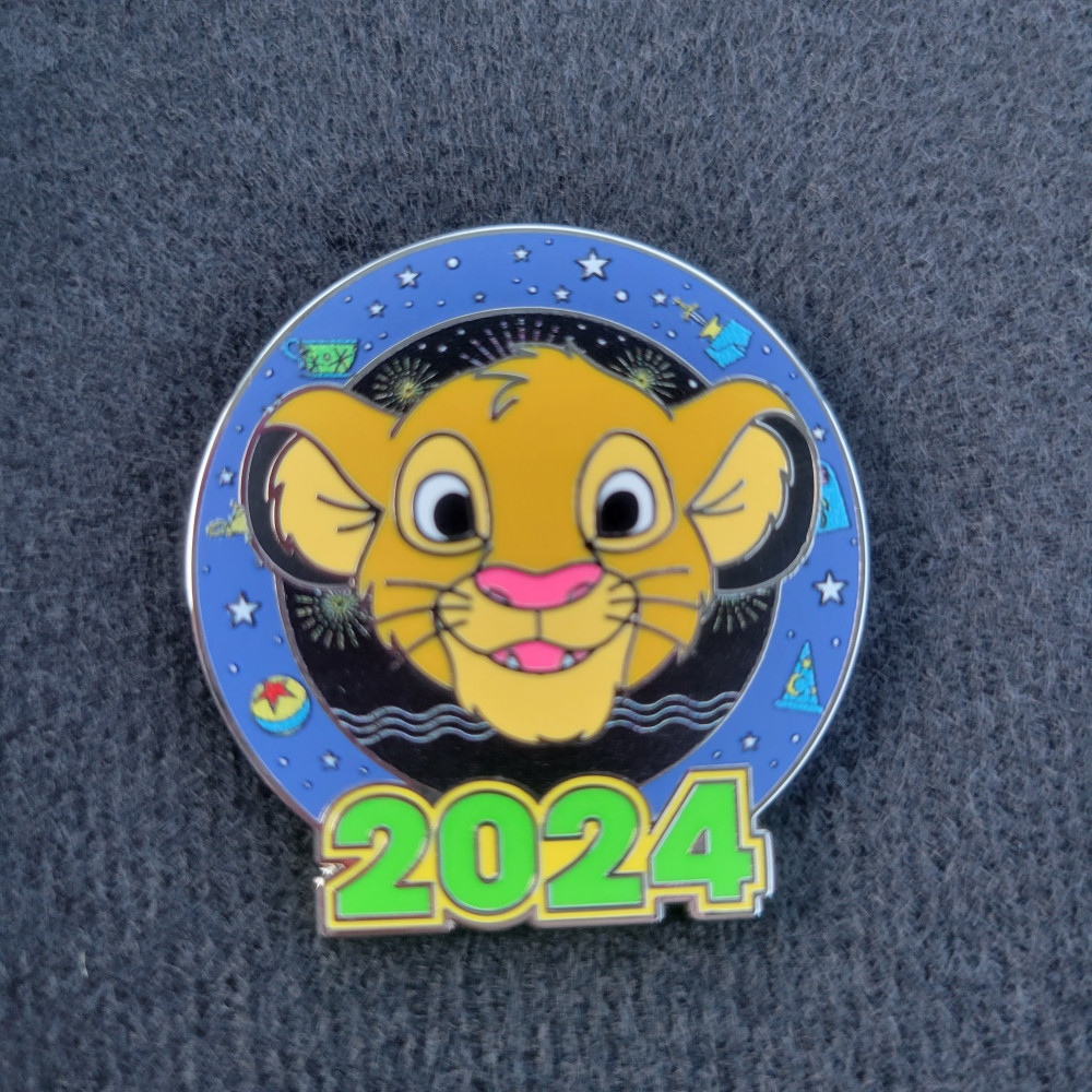 69378 Simba 2024 Disney Pins Mystery Pin Set Disneyland Resort