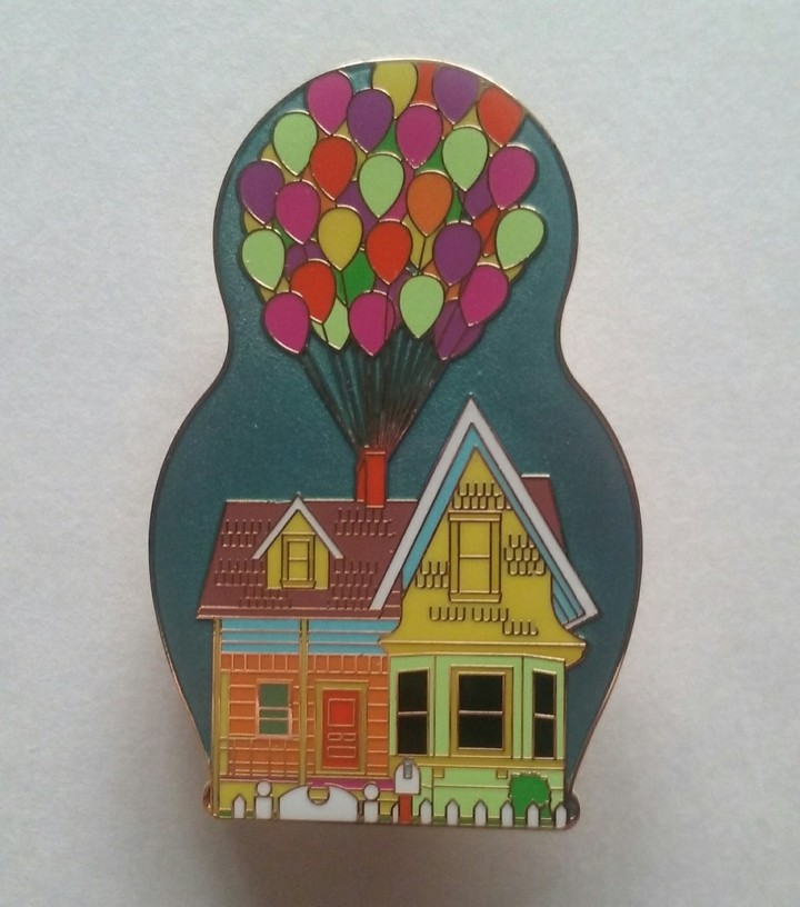 14194 House Up Nesting Dolls 4pin set Disney Studio Store