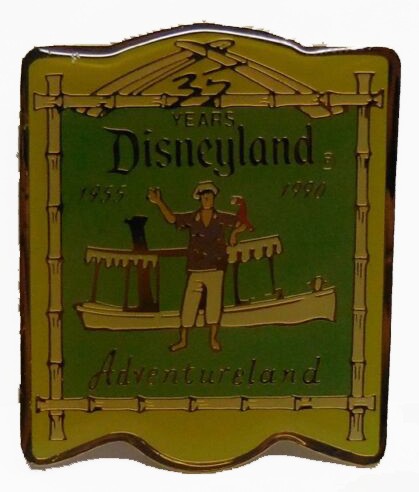 Cast Member 35th Anniversary Shield Set Disney Trading Pin Series | Pin